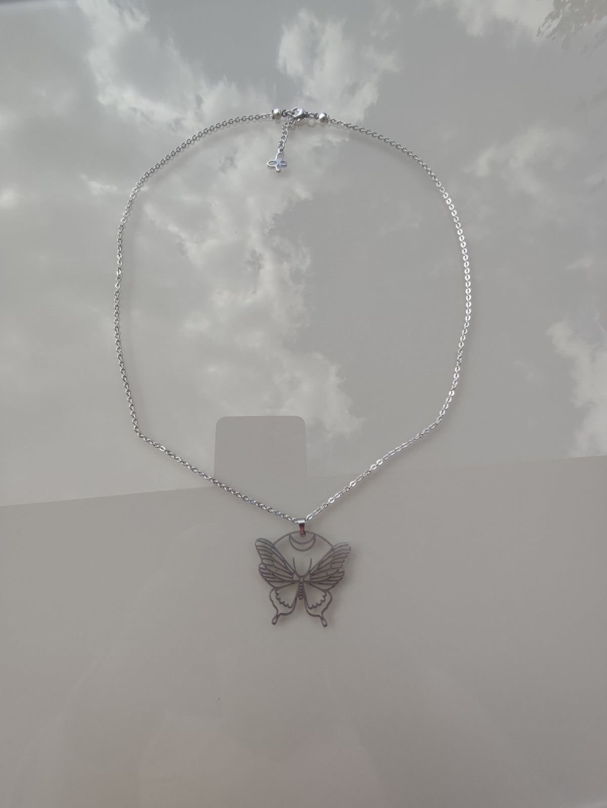 Colier Elegant cu Pandantiv Fluture